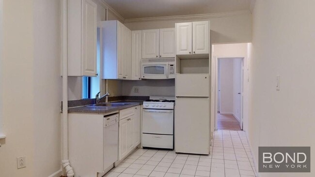 Foto del edificio - 241 E 38th St