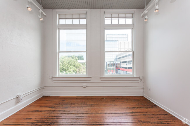 Interior Photo - Fairbanks Apartments