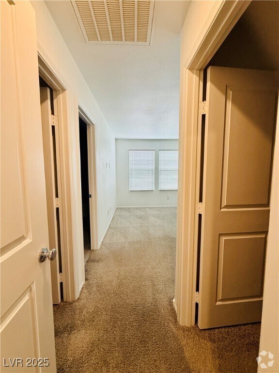 Building Photo - 1118 E Dorrell Ln