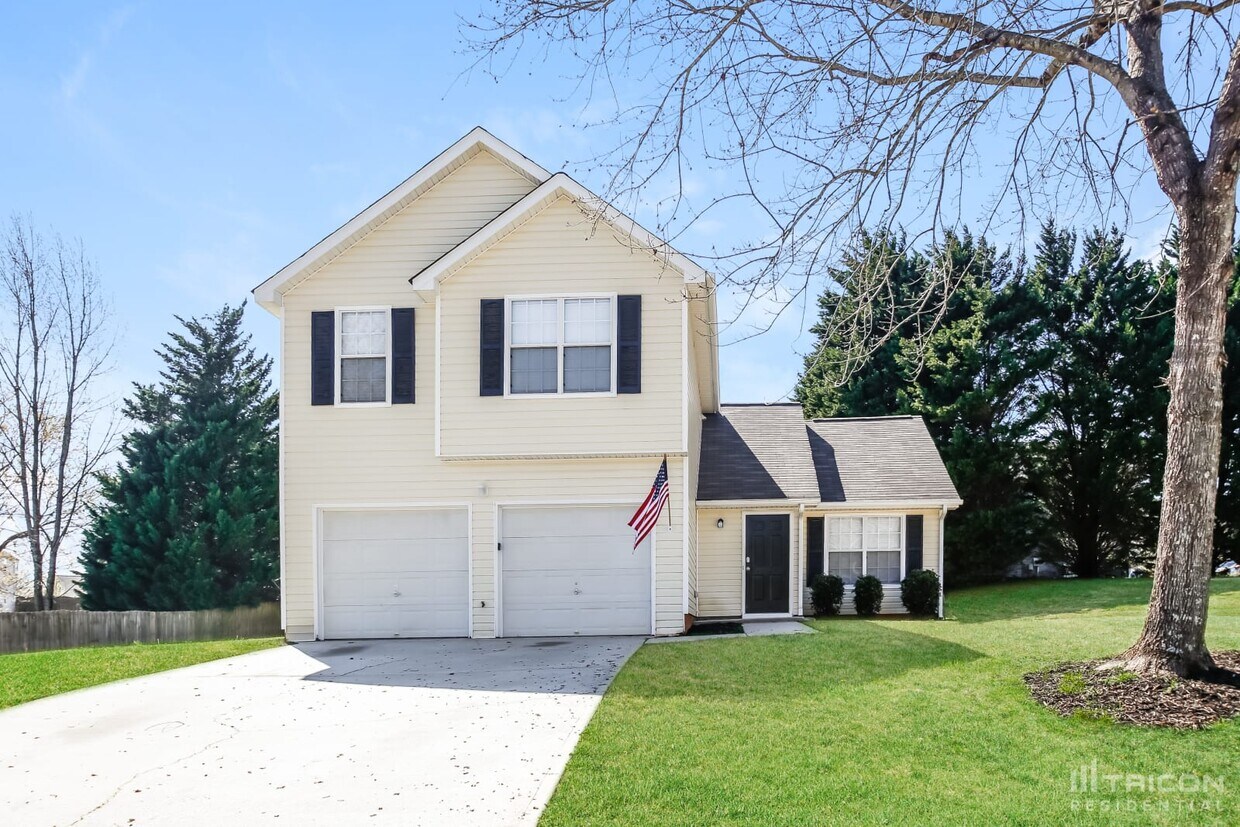 Primary Photo - 4120 Green Field Drive Douglasville GA