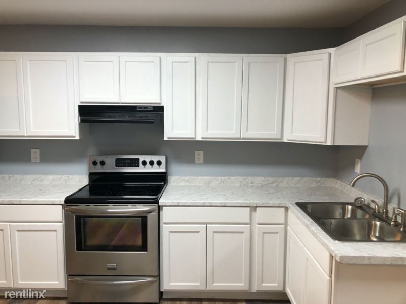 Primary Photo - 3 br, 2 bath House - 300 New Dunham Bridge Rd