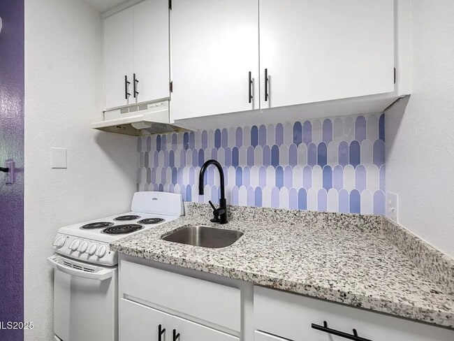 Foto del edificio - 2450 Lymbery St