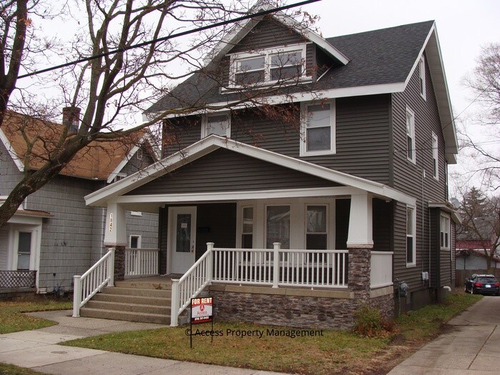 Foto principal - 1842 Jefferson Ave SE