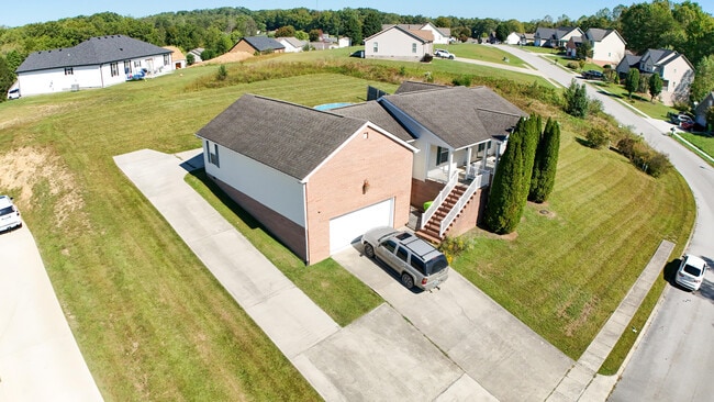 Building Photo - 426 Bryants Way