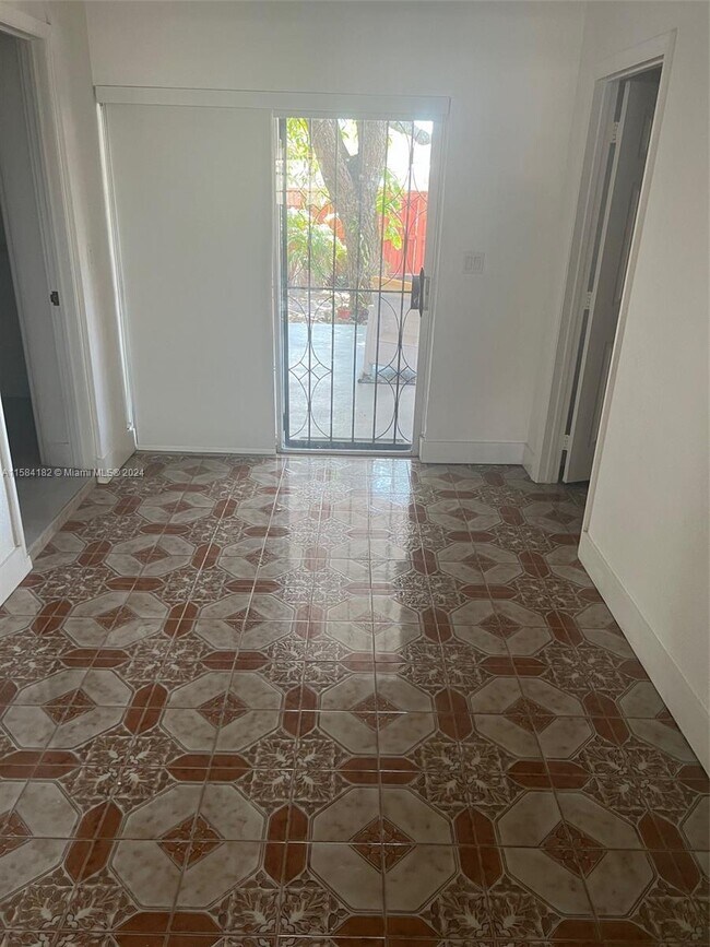 Foto del edificio - 220 SW 51st Pl