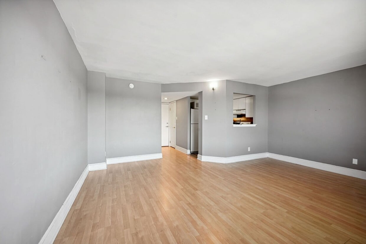 Primary Photo - Dupont Circle with Secured Parking! Sun-fi...