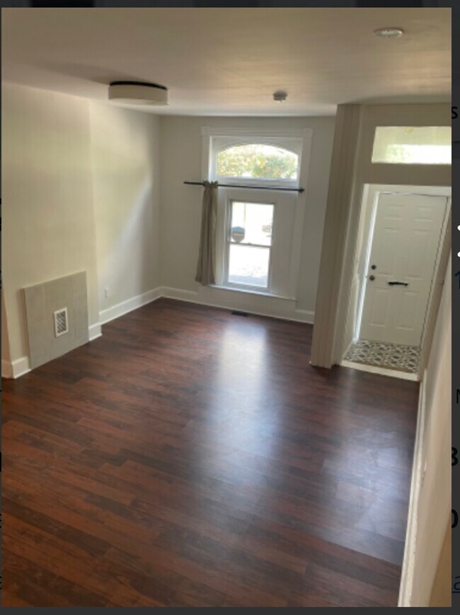 Building Photo - 1225 Cloverdale Rd