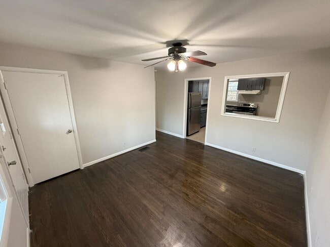 Building Photo - 1711 Southwind Dr