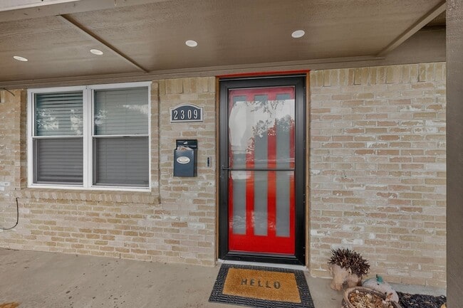 Building Photo - 2309 Fyke Rd