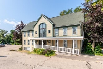 Building Photo - 376 Union Ave