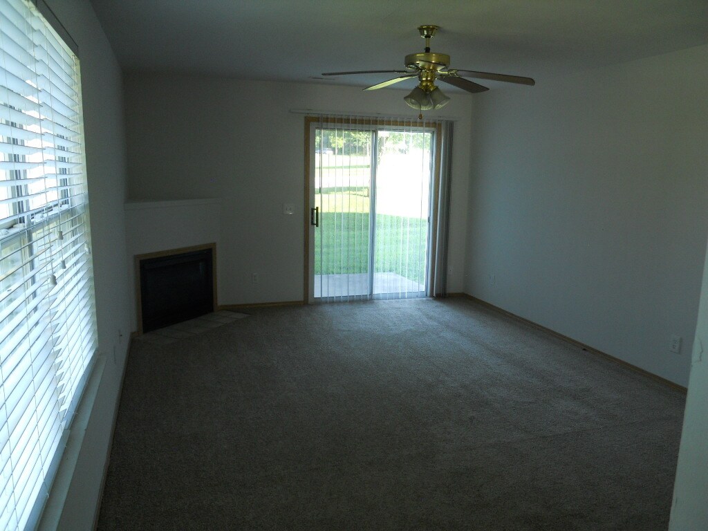 Primary Photo - 2300 Ranch Way