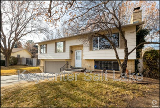 Building Photo - 2373 Jack Cir