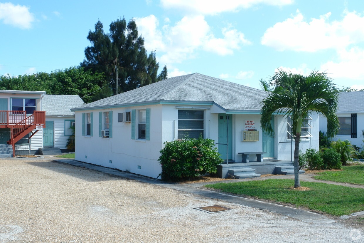 Building Photo - 714 N 7th St
