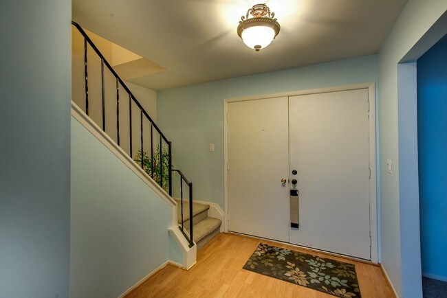 Building Photo - 45677 Spinning Wheel Dr