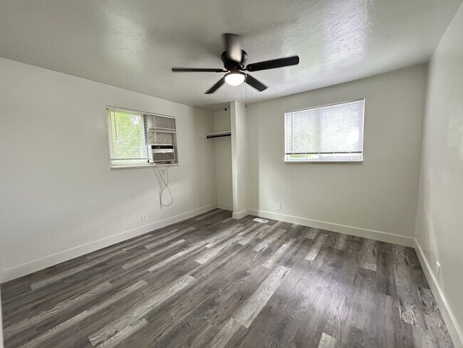 Building Photo - 1340 S 200 E