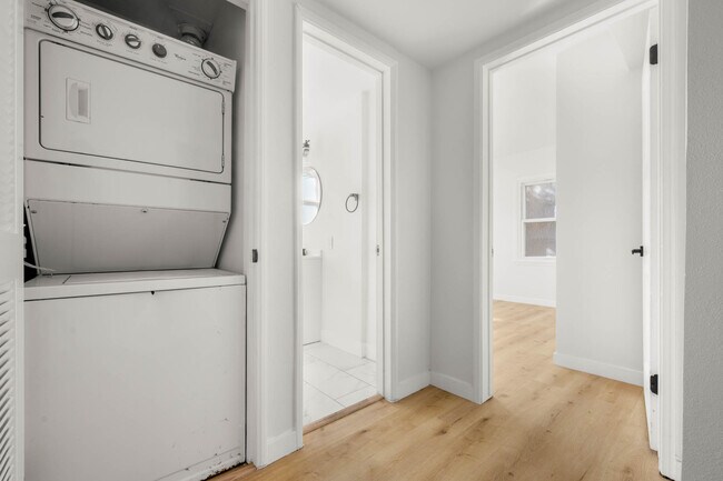 Foto del edificio - 8802 W 88th St