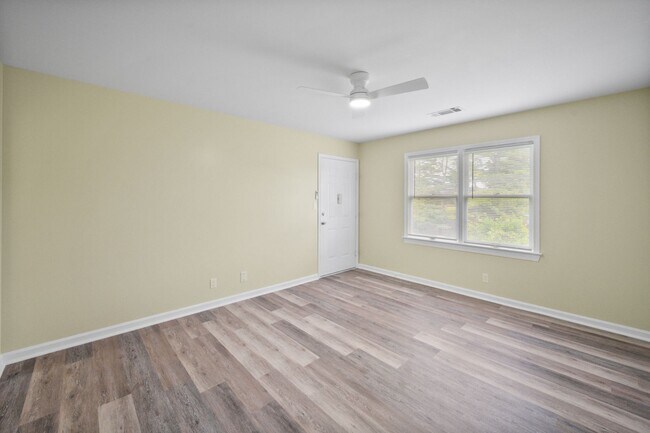 Foto del edificio - 3301 Orchard Manor Cir