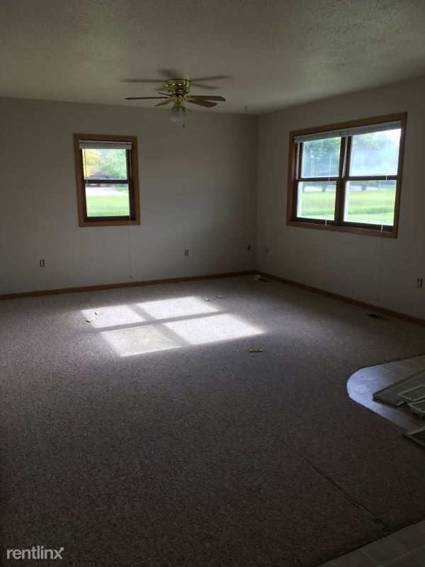 Building Photo - 503 St Mary's St