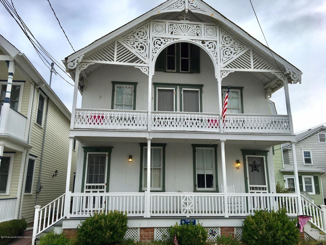 35 Olin St, Neptune Township, NJ 07756 Townhome Rentals in Neptune