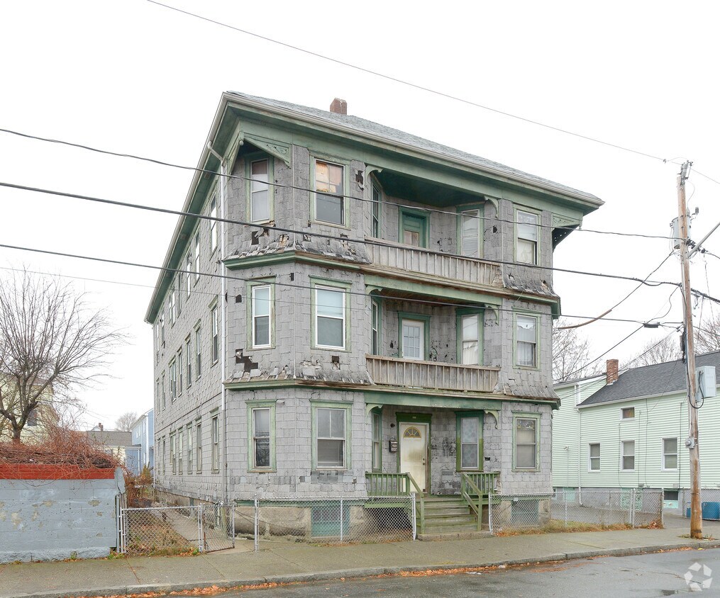 Primary Photo - 319 S 2nd St