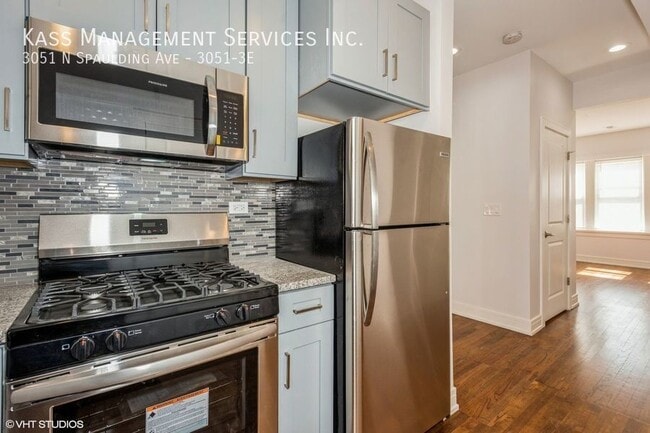 Photo - 3051 N Spaulding Ave Apartment