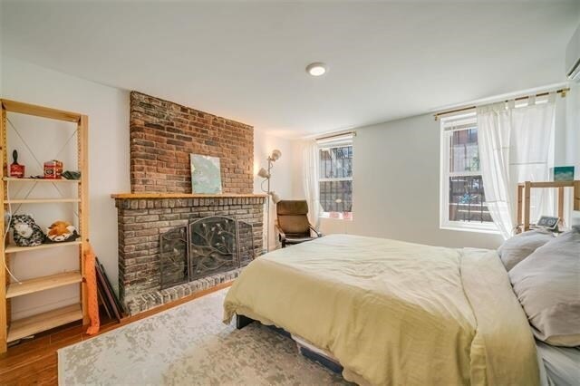 Foto del edificio - 210 5th St