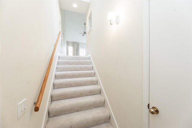 Building Photo - 4144 Greystone Way