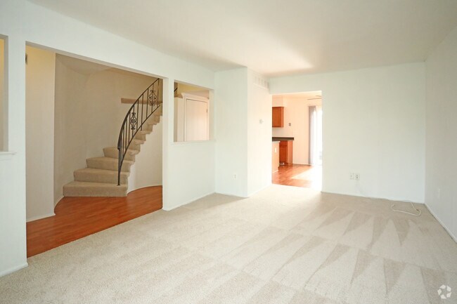 3HAB, 1.5BA - 1,190 ft² - Royal Woods - Riverview, MI