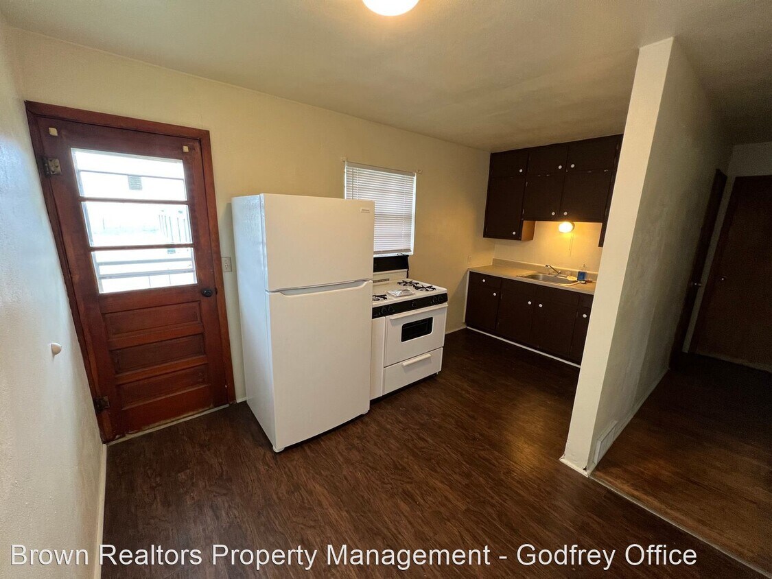 Primary Photo - 1 br, 1 bath House - 208 McCurdy St.