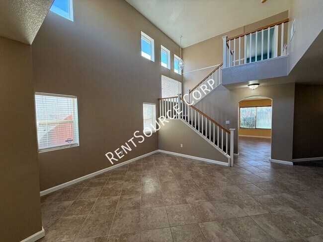 Building Photo - 1602 W Ave H-4