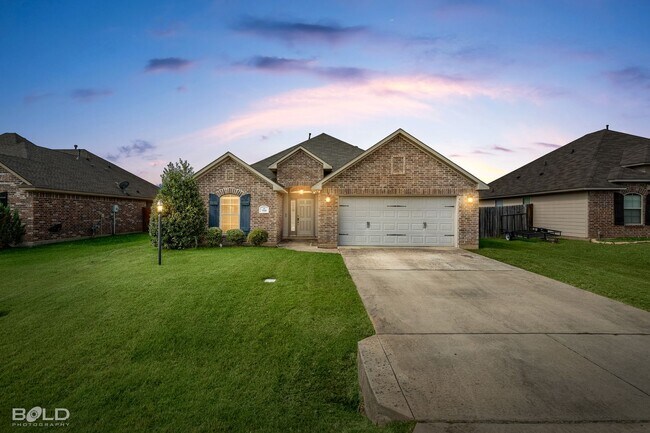 Foto del edificio - 709 Bianca St