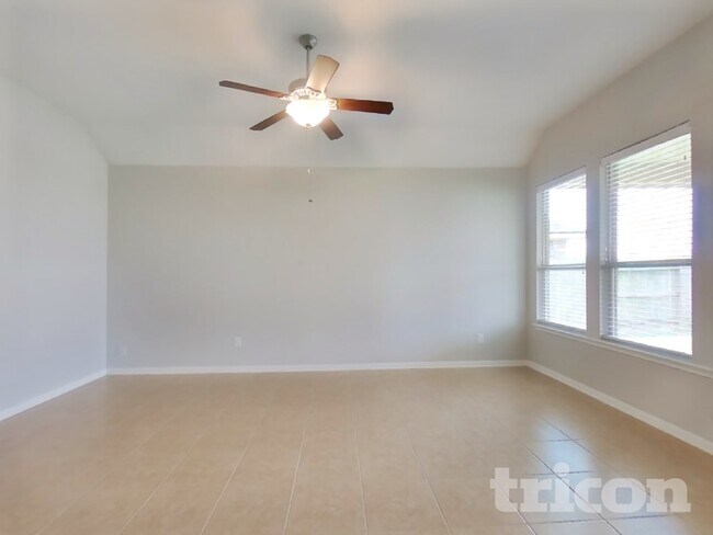 Foto del edificio - 410 Heatherton Hill Dr