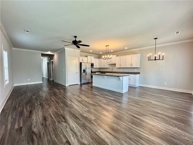 Foto del edificio - 925 NE Hts Ln