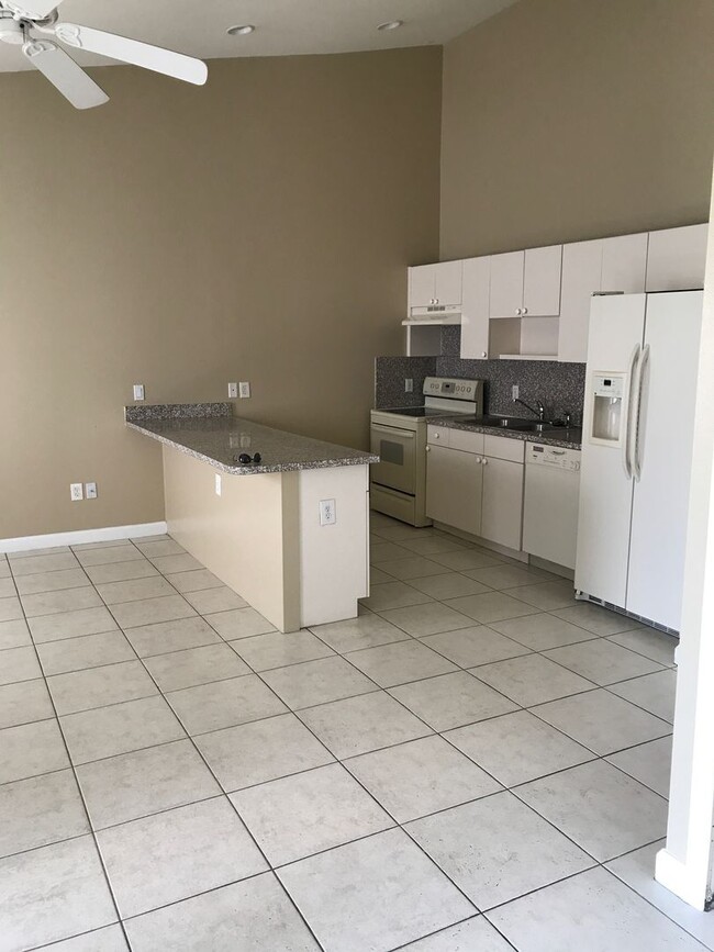 Photo - 251 SW 4th St Apartment