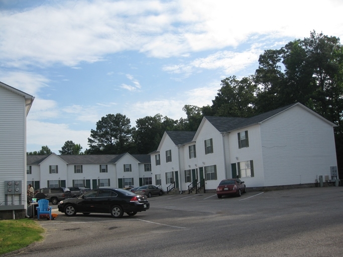 Foto del edificio - Lakeside Townhouses