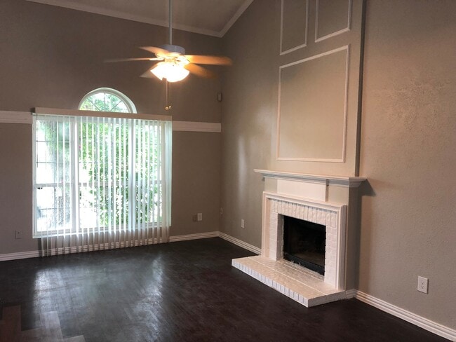 Photo - Charming 3 bed 2.5 baths in Rowlett! House