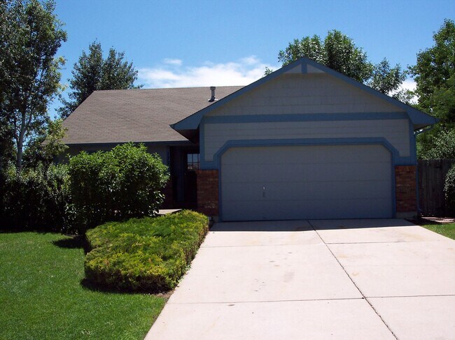 Foto del edificio - 3 Bed/2bath Single Family Home in Parkwood East