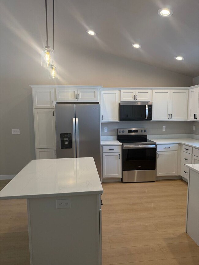 Foto del edificio - 2625 Lawrence Ln