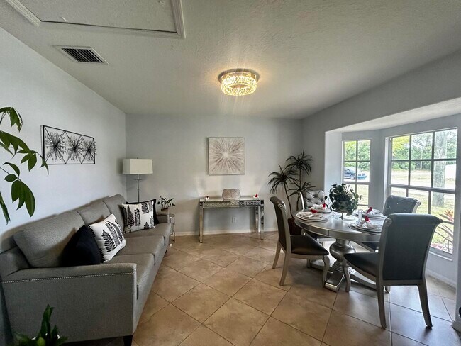 Foto del edificio - 1658 SW Import Dr