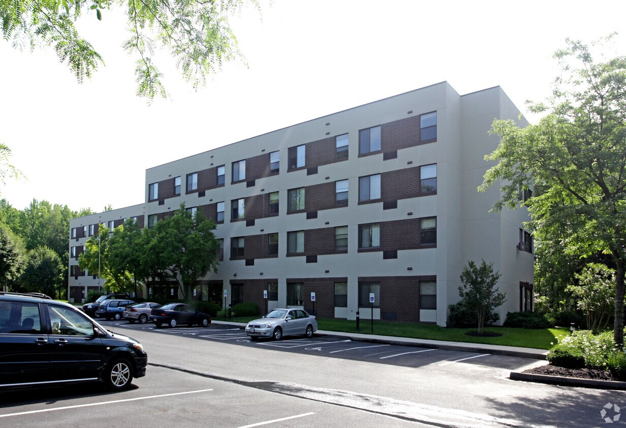 Burton Manor Apartments Aberdeen, MD