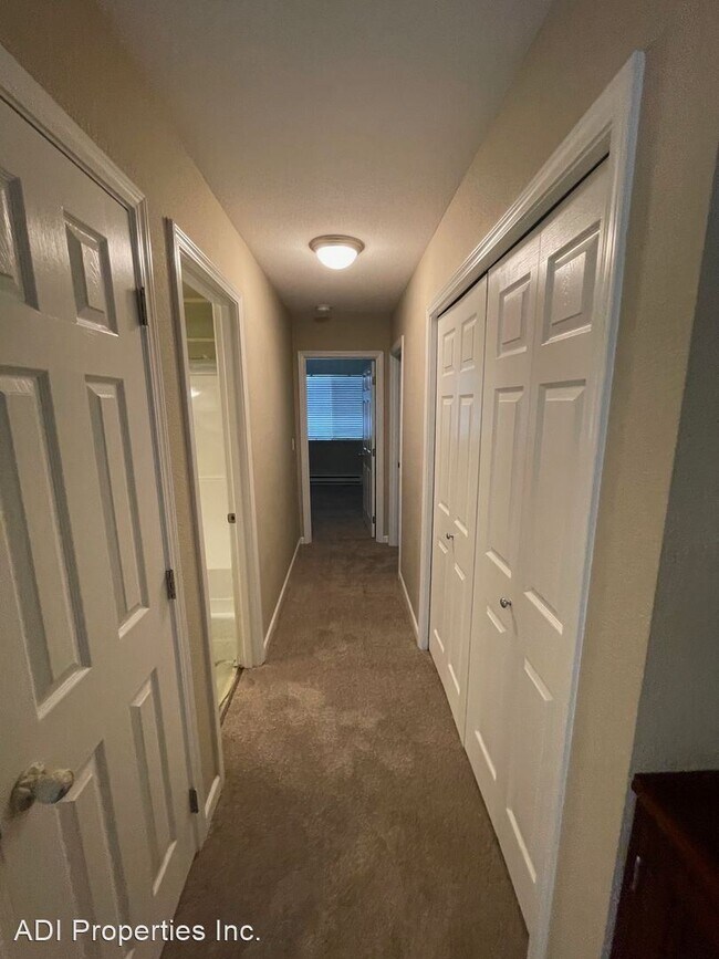 Building Photo - 2 br, 2 bath House - 9530 SW 146th Terrace #4