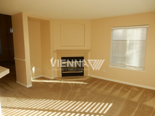 Foto del edificio - House for Rent in Natomas!