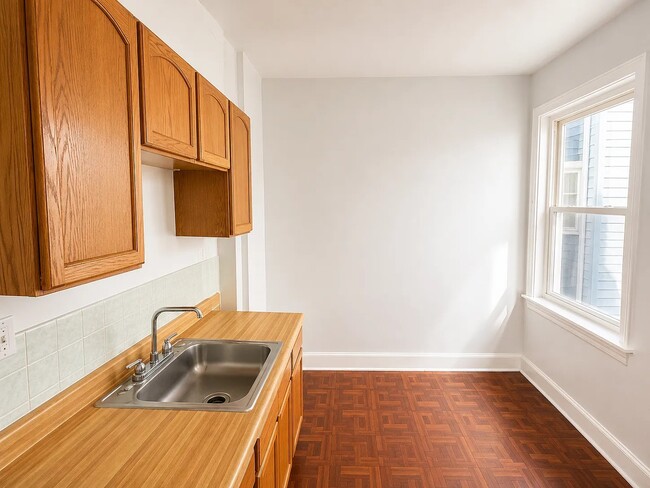 Building Photo - 361 Sanford Ave