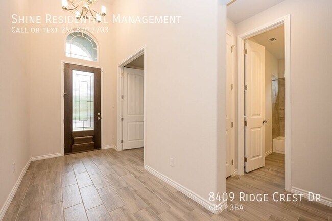 Building Photo - 8409 Ridge Crest Dr
