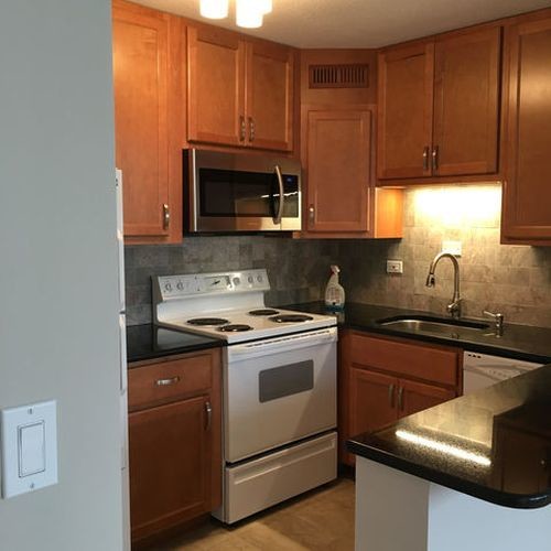 Foto del edificio - 2740 N Pine Grove Ave