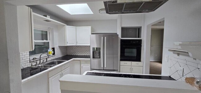 Foto del edificio - 480 Sharon Cir