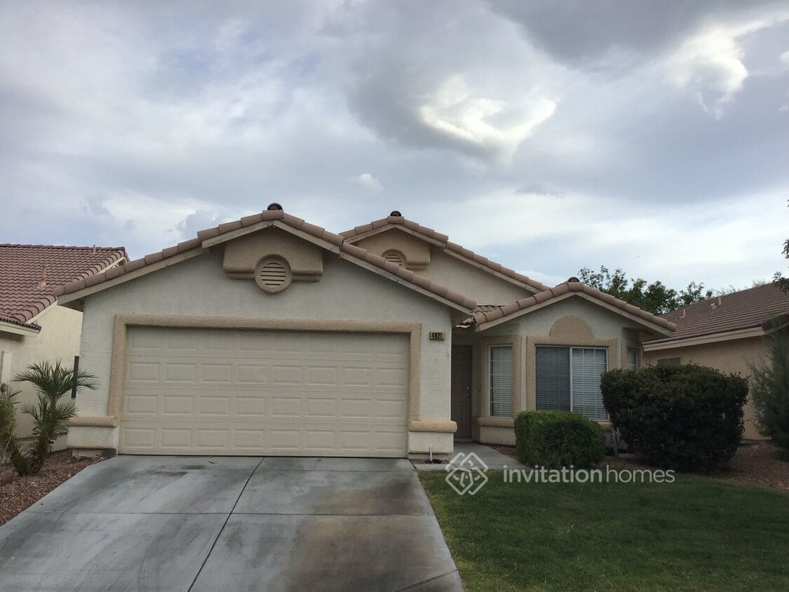 Primary Photo - 4921 W El Campo Grande Ave