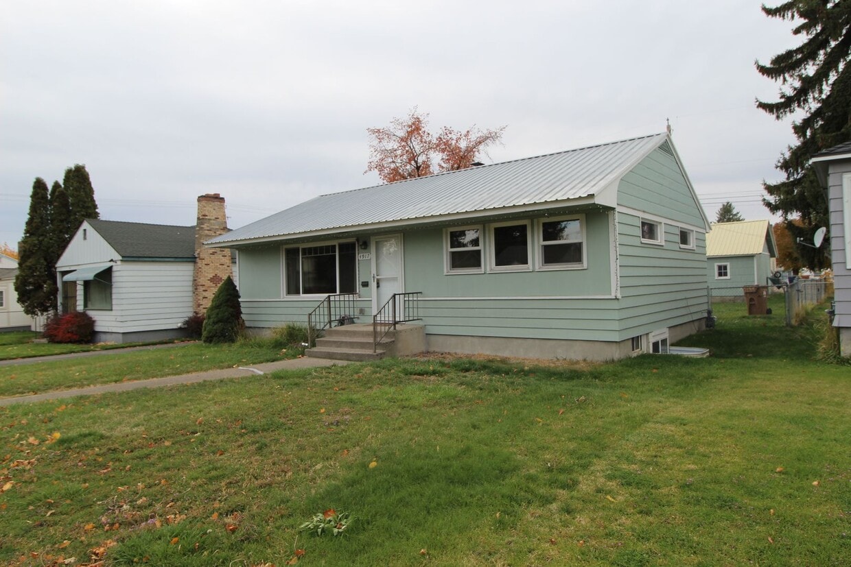 Primary Photo - 4917 N. Ash St. Spokane, WA - NuKey Realty...