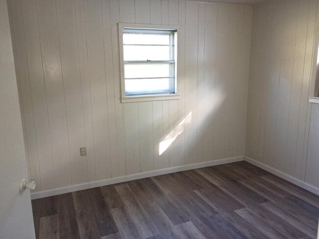 Building Photo - 1558 N Fletcher St