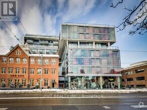 Building Photo - 560-560 King St W